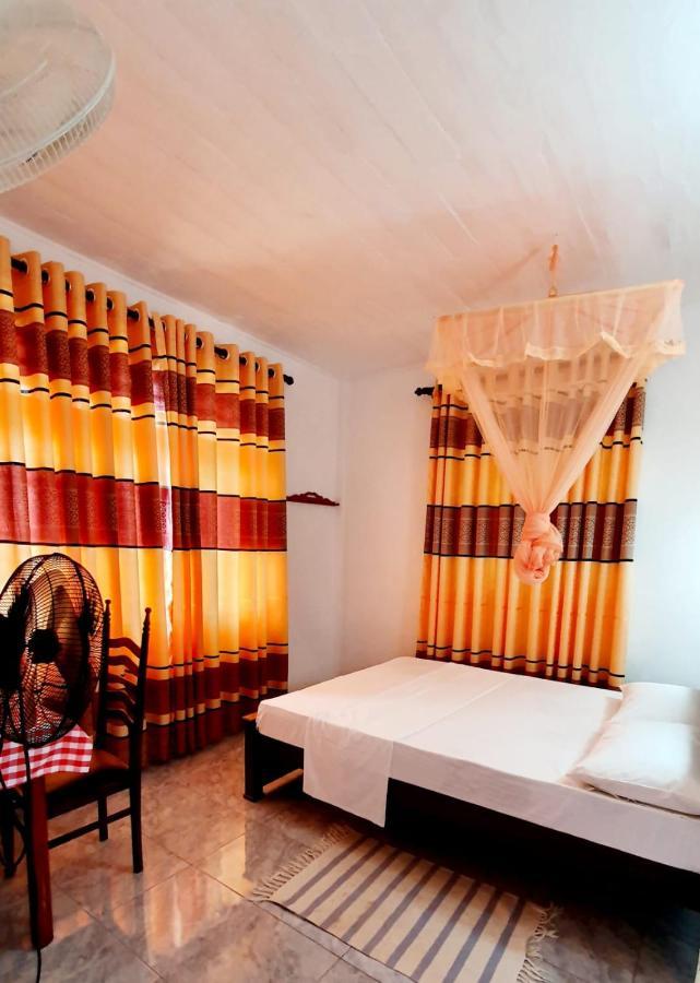 Guesthouse Kind And Love Hikkaduwa Luaran gambar