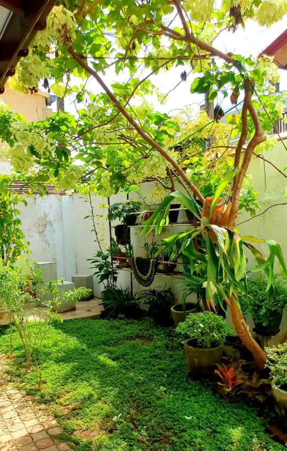 Guesthouse Kind And Love Hikkaduwa Luaran gambar