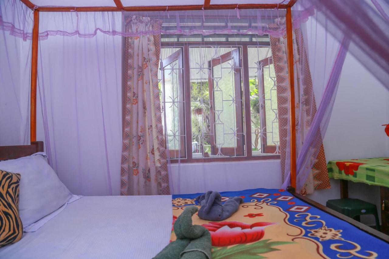 Guesthouse Kind And Love Hikkaduwa Luaran gambar